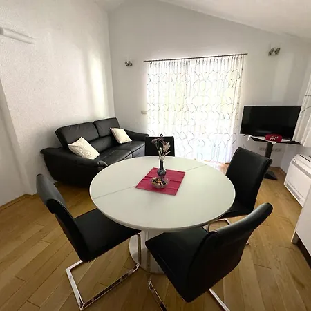 Marina Apartment